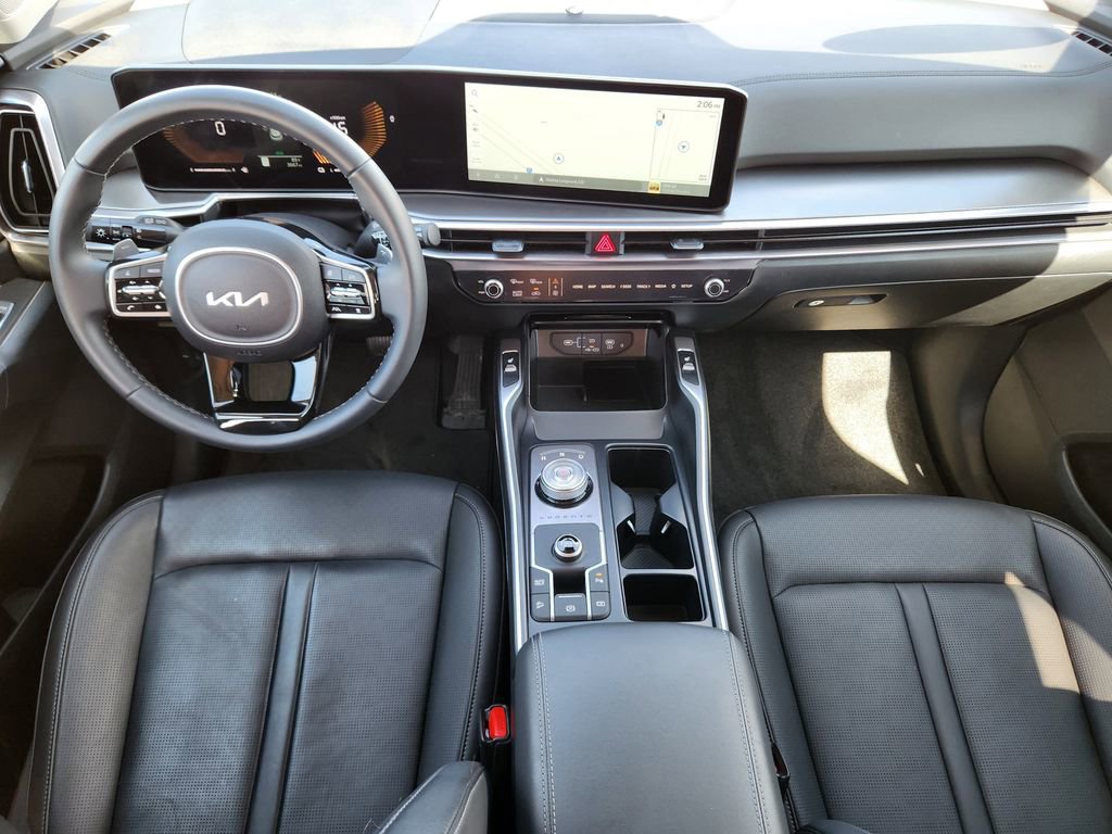 Certified 2025 Kia Sorento EX w/ EX Panoramic Sunroof Package FWD image 10
