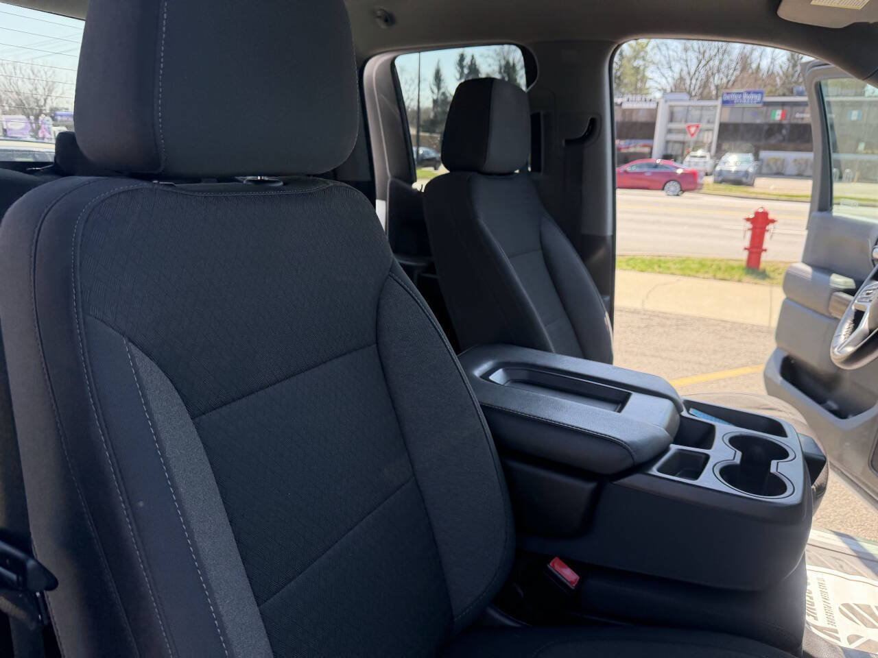 Used 2021 Chevrolet Silverado 1500 LT w/ Safety Package II AWD/4WD image 9