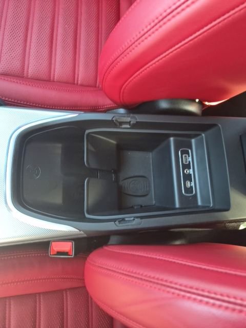 Used 2024 Alfa Romeo Giulia Veloce image 24