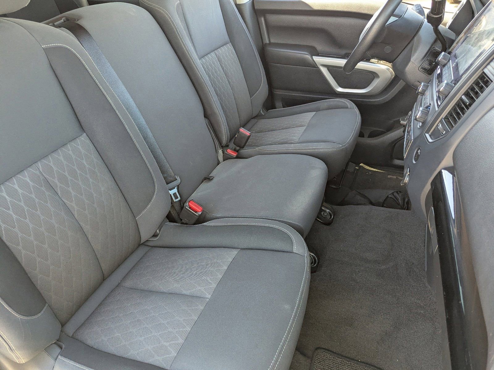 Used 2024 Nissan Titan SV image 11