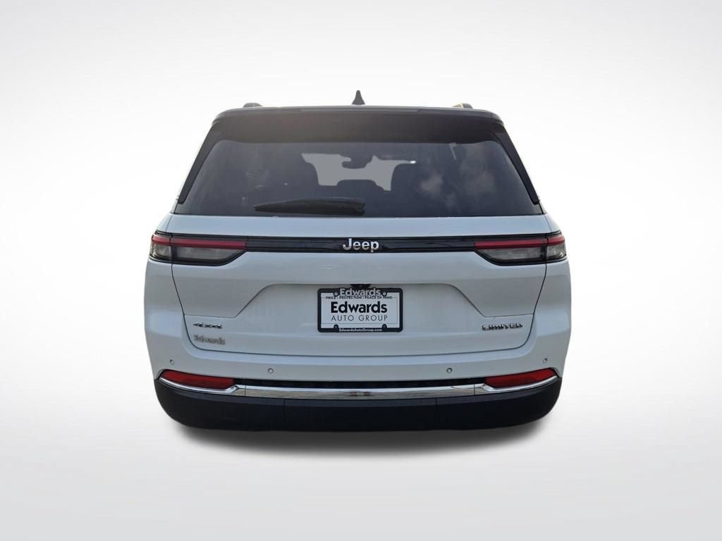 Used 2023 Jeep Grand Cherokee Limited AWD/4WD image 4