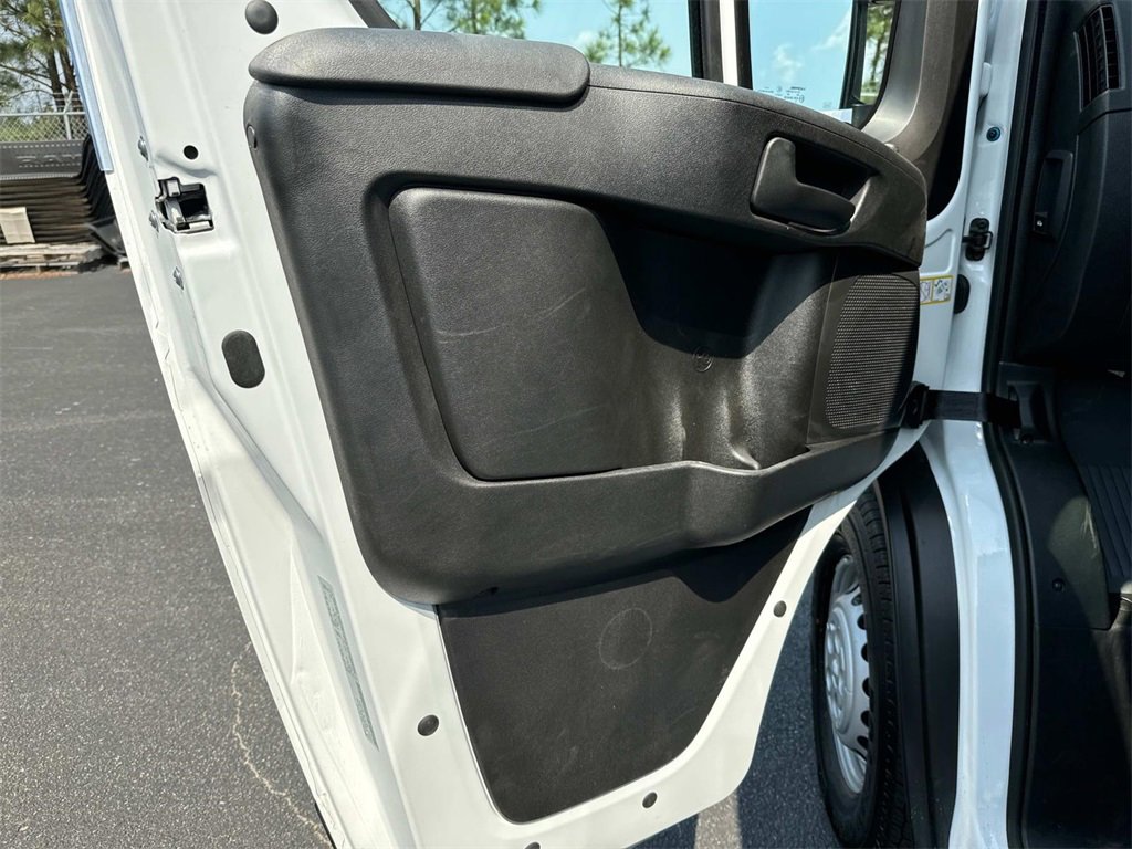 New 2024 RAM ProMaster 3500 w/ Convenience Group image 18
