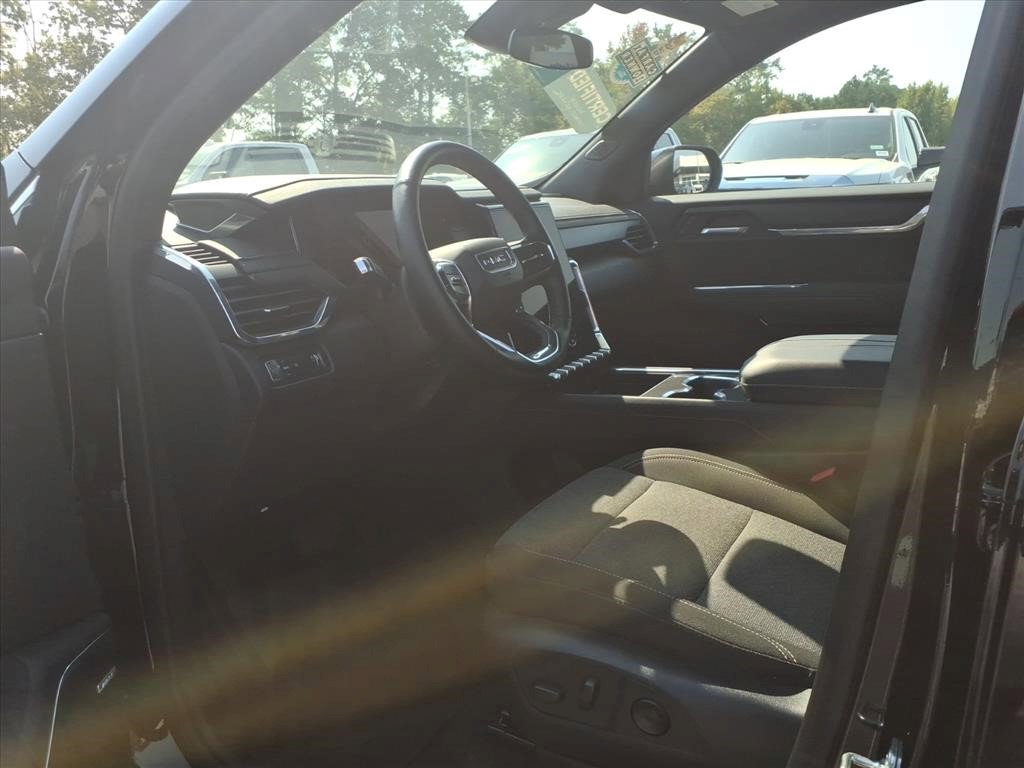 Certified 2025 GMC Acadia Elevation image 13