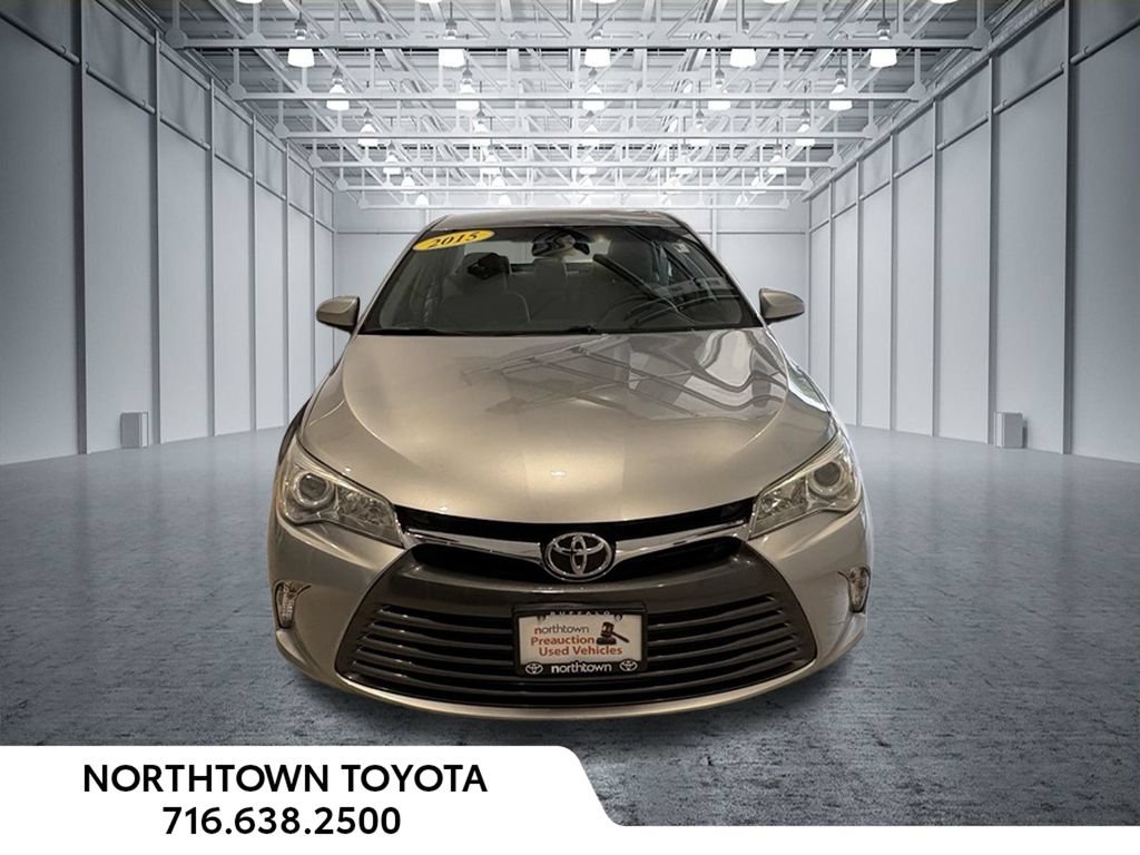 Used 2015 Toyota Camry LE FWD image 6