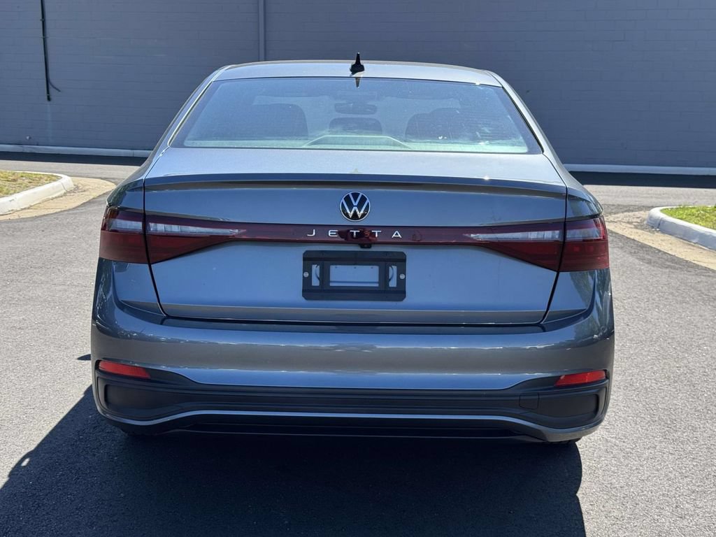 Used 2025 Volkswagen Jetta Sport FWD image 21