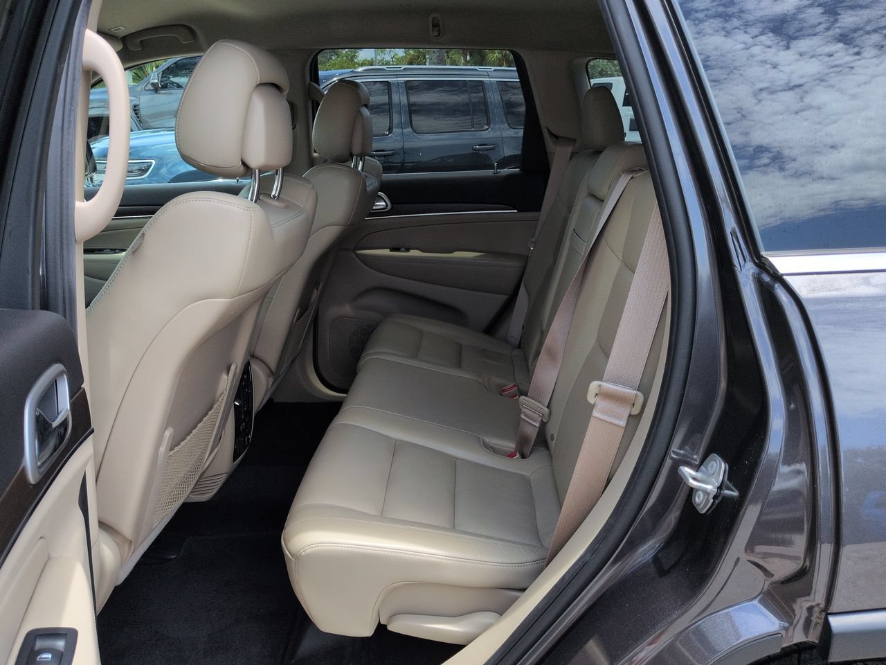 Used 2018 Jeep Grand Cherokee Limited RWD image 14