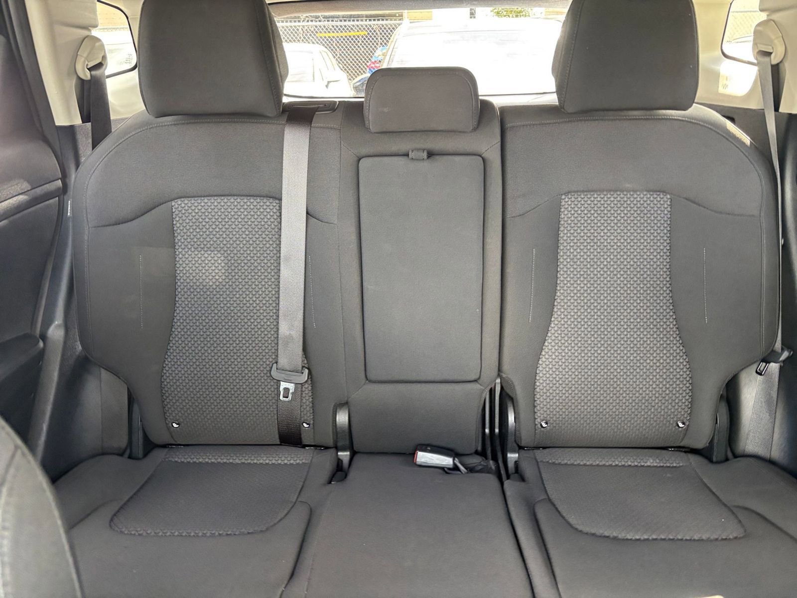 Used 2025 Kia Sportage LX FWD image 37