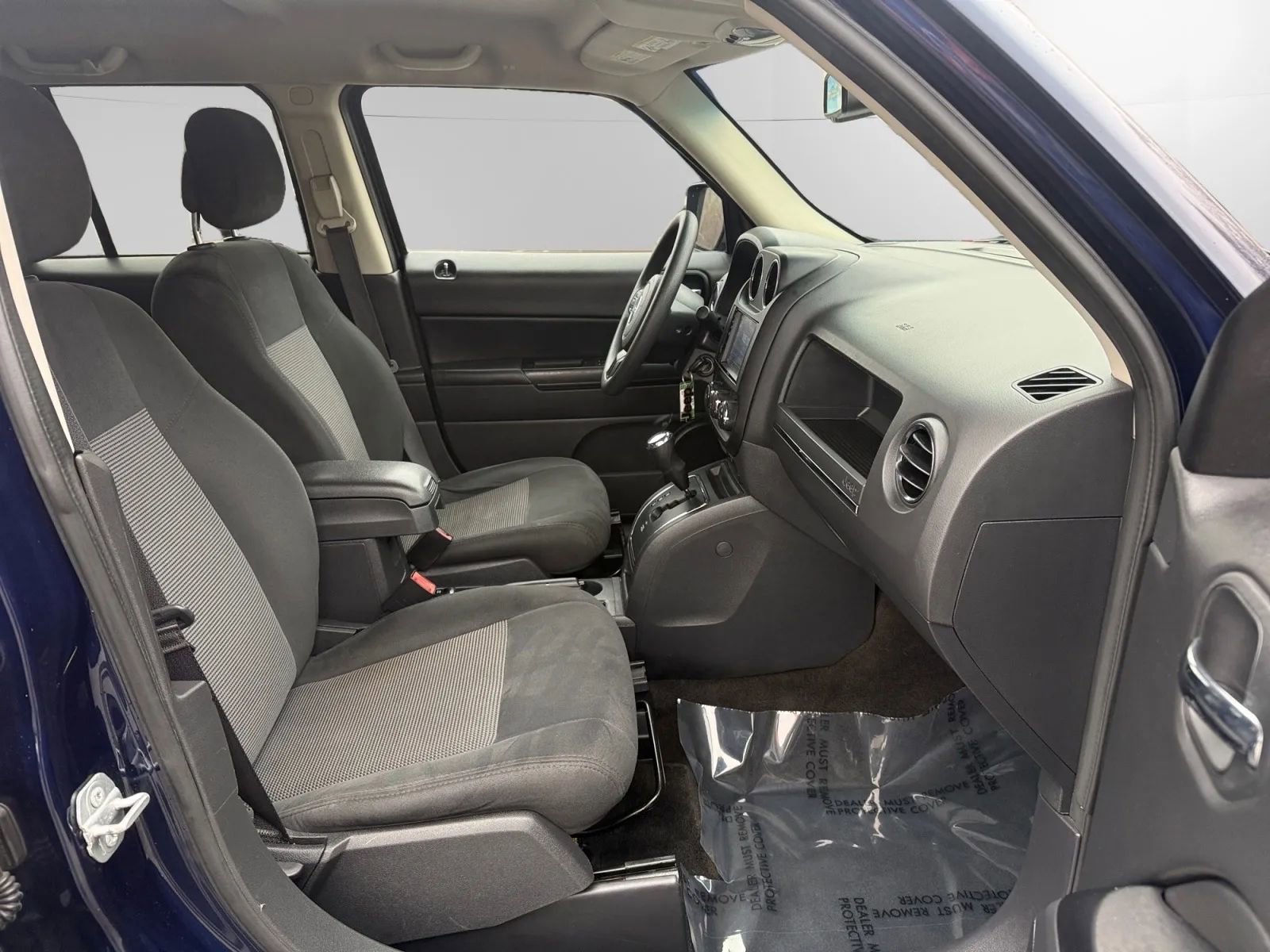 Used 2016 Jeep Patriot Sport w/ Power Value Group image 16