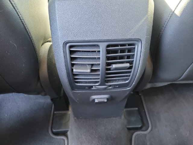 Used 2018 Ford Escape SEL w/ Ford Safe & Smart Package AWD/4WD image 25
