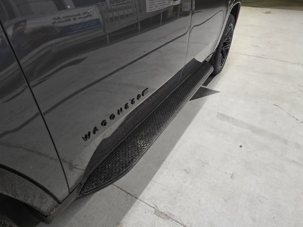 New 2025 Jeep Wagoneer L Series II w/ Premium Group I image 10