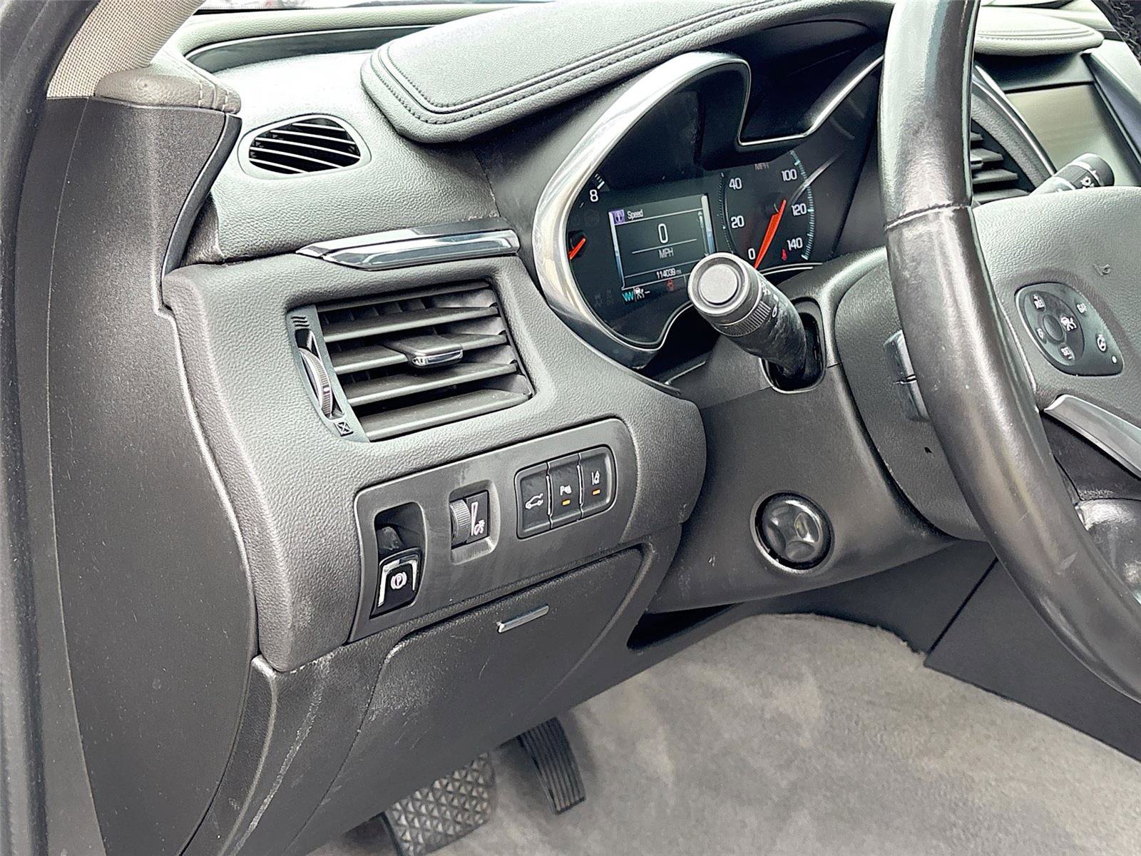 Used 2018 Chevrolet Impala Premier w/ Premier Confidence Package image 10