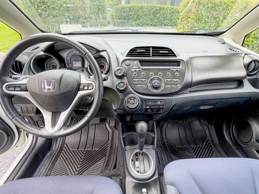 Used 2013 Honda Fit Sport image 4