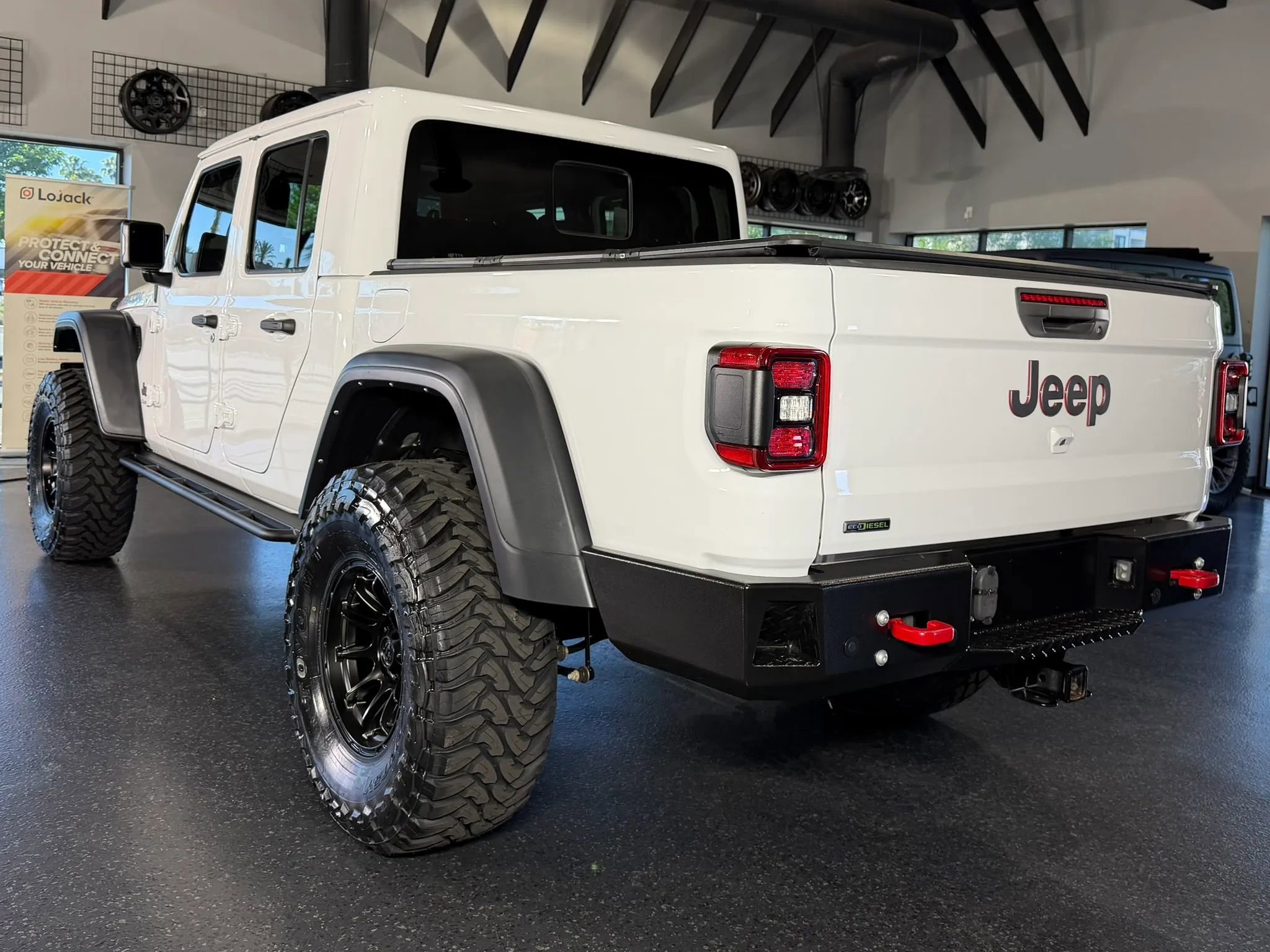 Used 2021 Jeep Gladiator Rubicon AWD/4WD image 10