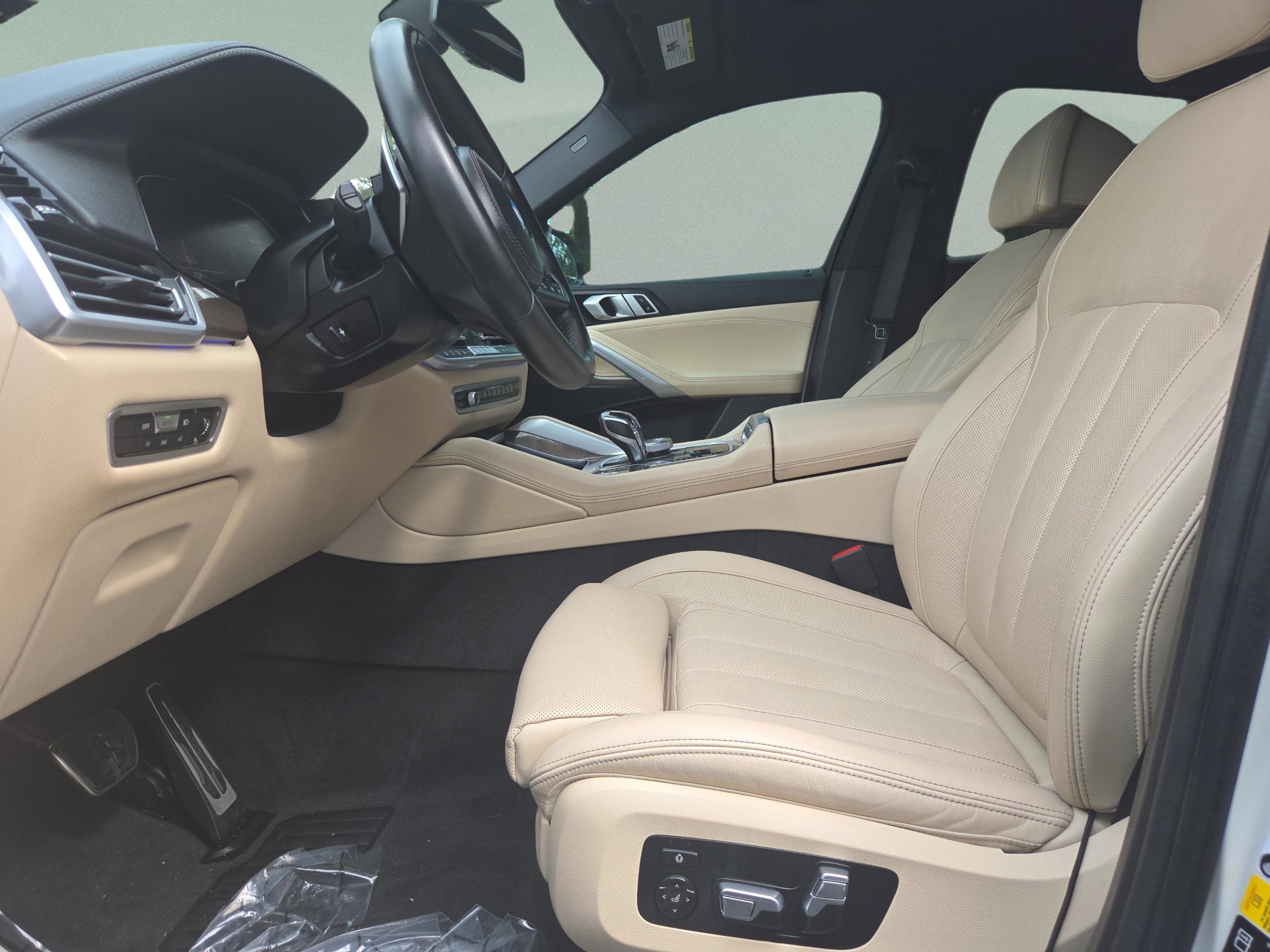 Used 2022 BMW X6 xDrive40i w/ Executive Package image 9