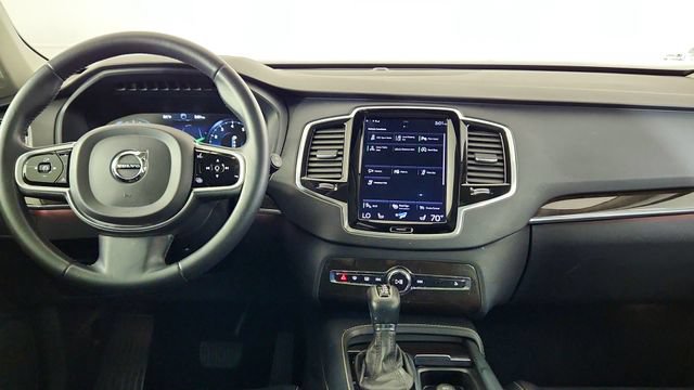 Used 2018 Volvo XC90 T6 Momentum w/ Convenience Package AWD/4WD image 24