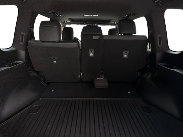 Used 2023 Lexus LX 600 4WD w/ Interior Upgrade Package image 20