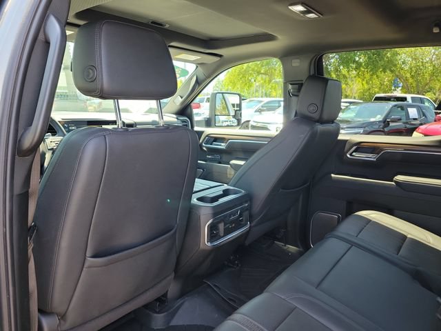Certified 2025 Chevrolet Silverado 1500 High Country w/ High Country Premium Package AWD/4WD image 17
