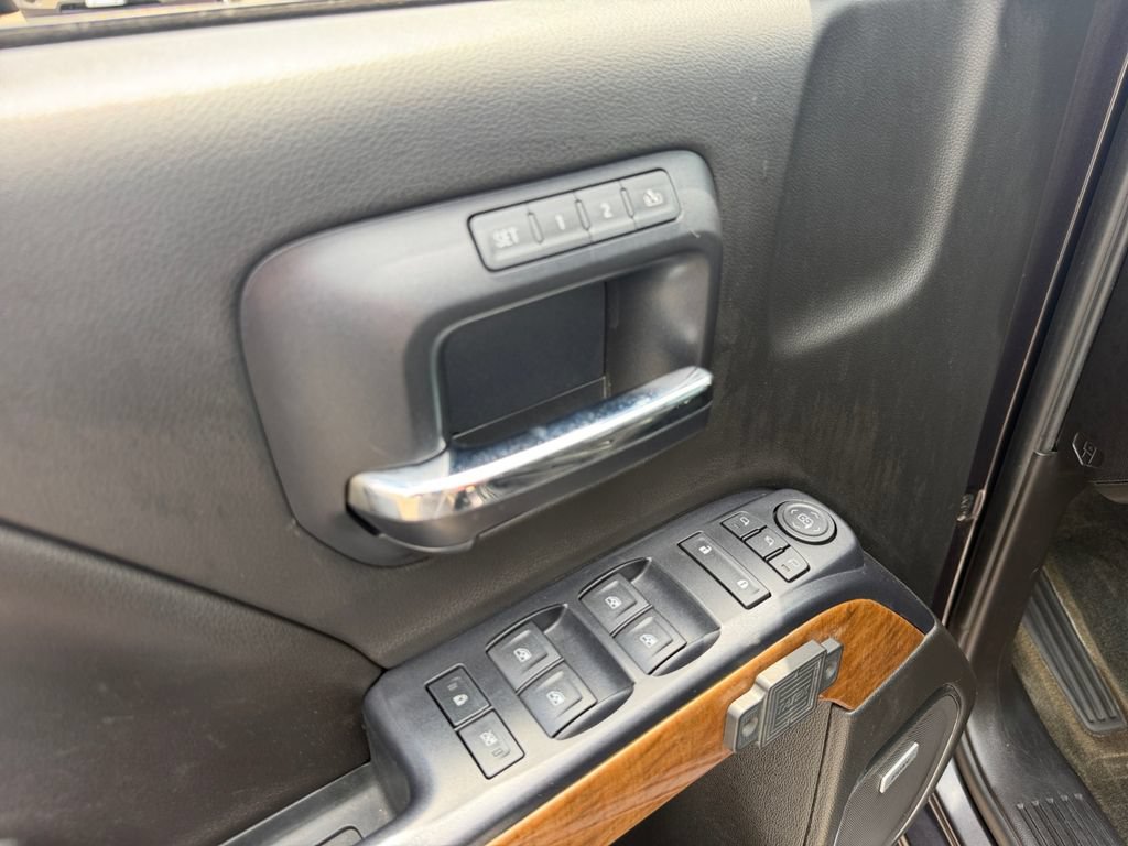 Used 2014 Chevrolet Silverado 1500 LTZ AWD/4WD image 16