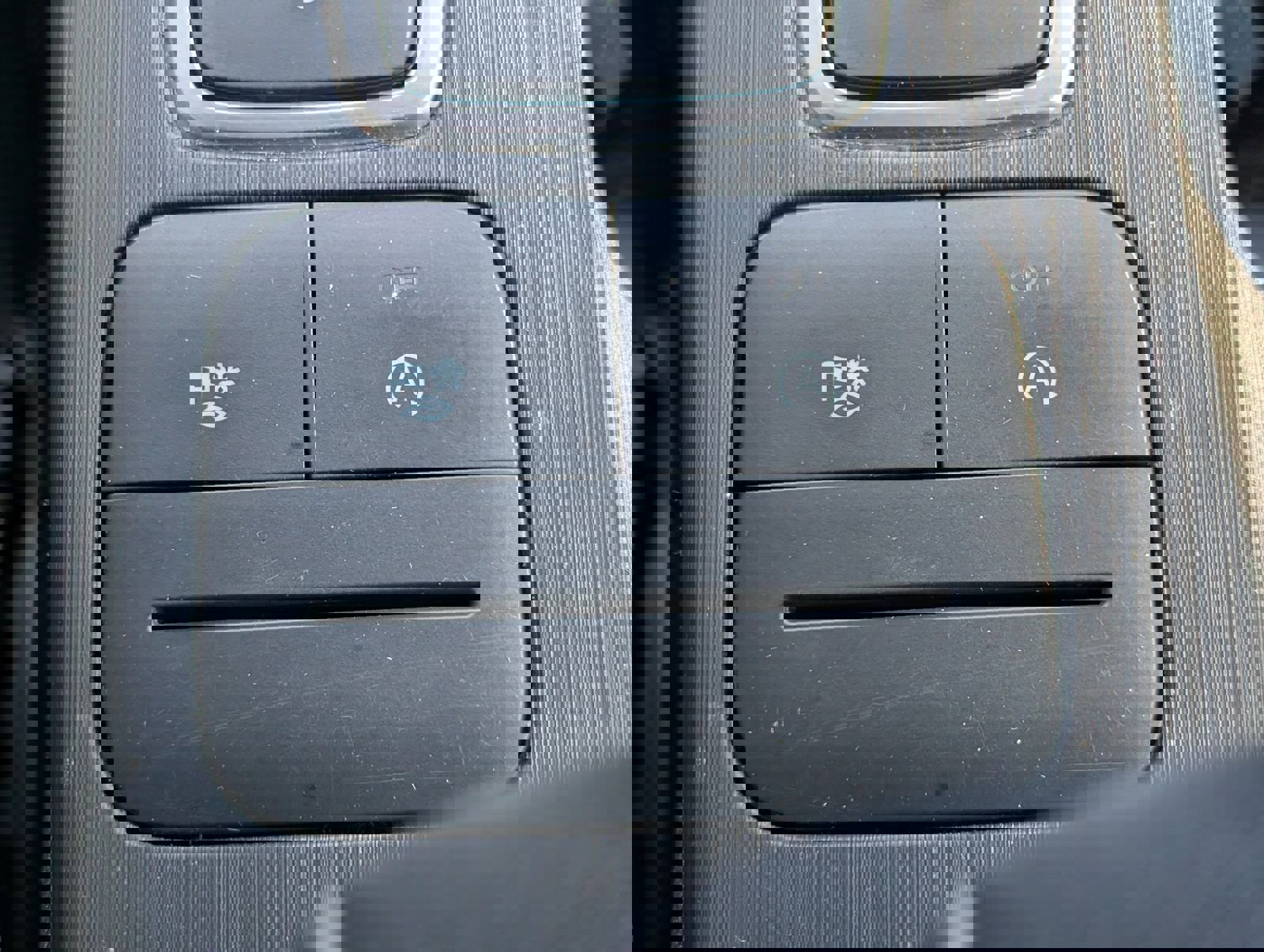 Used 2022 Ford Escape SEL w/ Technology Package image 22