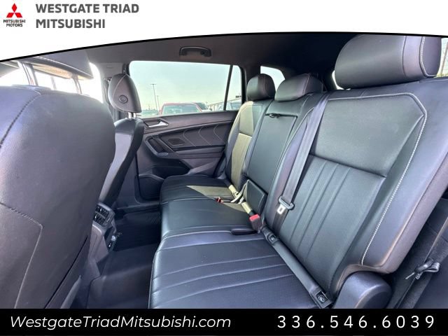 Used 2022 Volkswagen Tiguan SE R-Line FWD image 17
