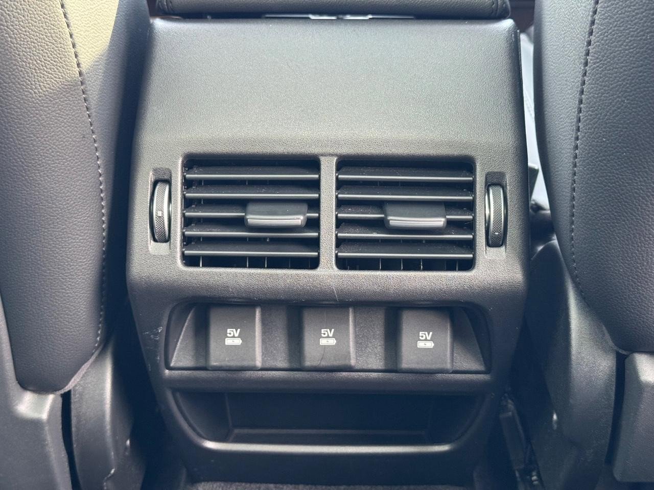 Used 2020 Jaguar E-PACE SE image 16