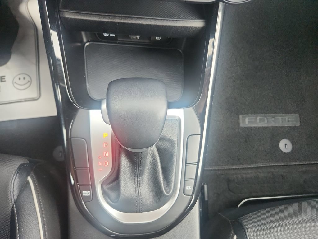 Certified 2023 Kia Forte GT-Line w/ GT-Line Technology Package FWD image 15