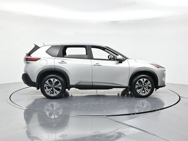 Used 2023 Nissan Rogue SV AWD/4WD image 2