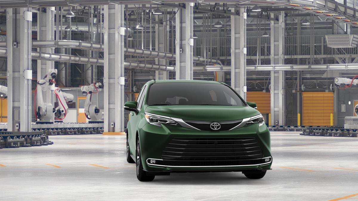 New 2026 Toyota Sienna Platinum AWD/4WD image 18