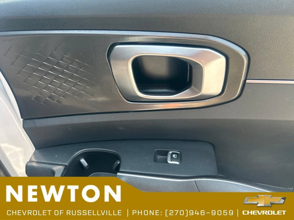 Used 2023 Kia Sorento LX FWD image 31