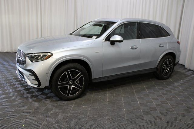 New 2025 Mercedes-Benz GLC 350e 4MATIC image 3