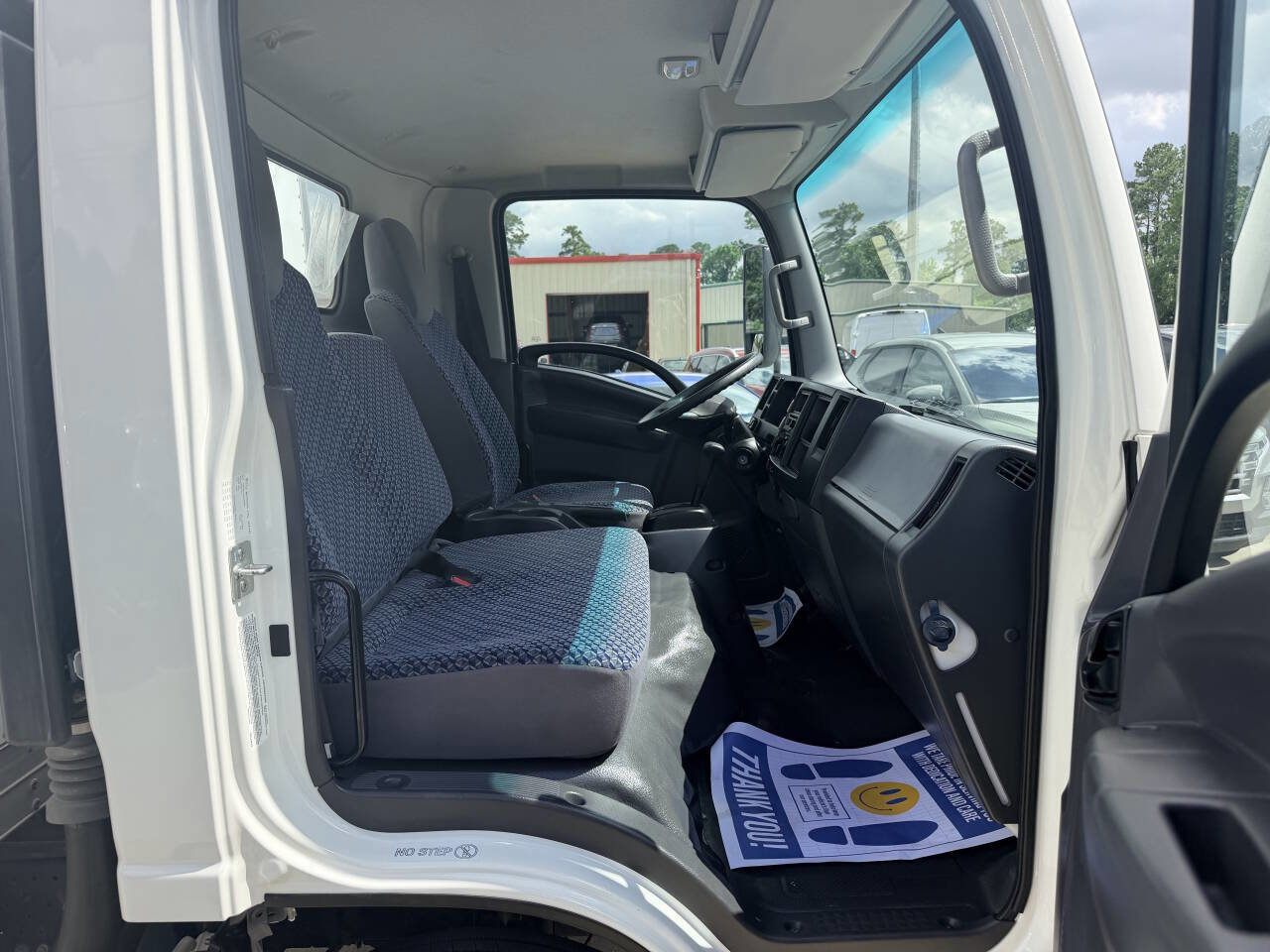 Used 2024 Isuzu NPR RWD image 11