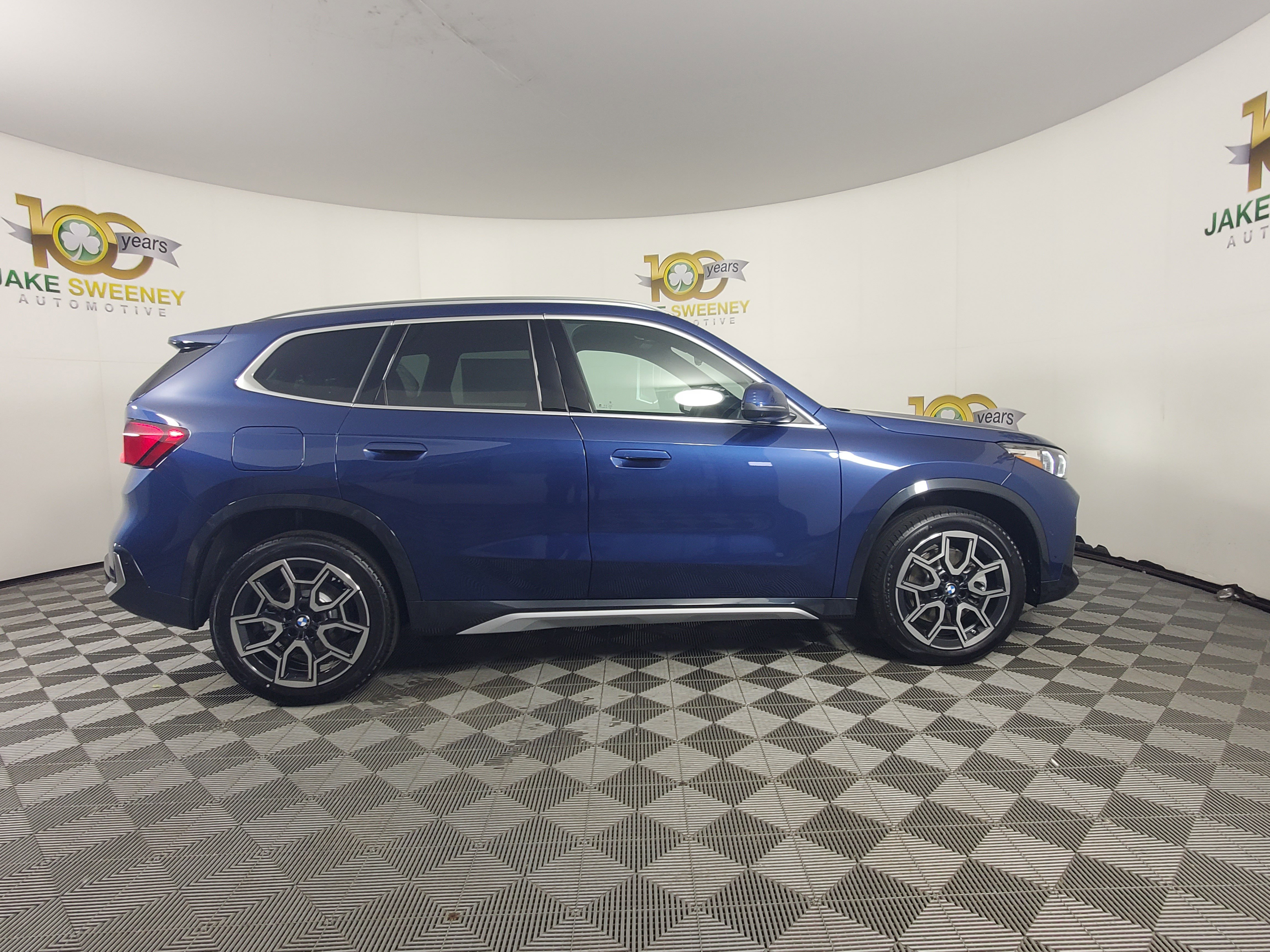 New 2025 BMW X1 xDrive28i w/ Technology Package AWD/4WD image 8