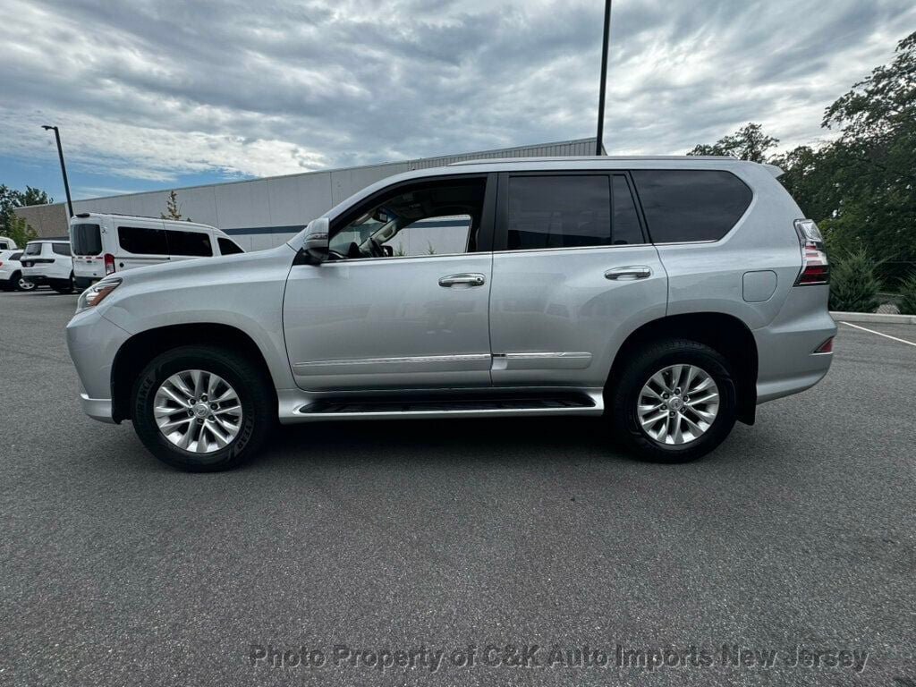 Used 2019 Lexus GX 460 Premium AWD/4WD image 2
