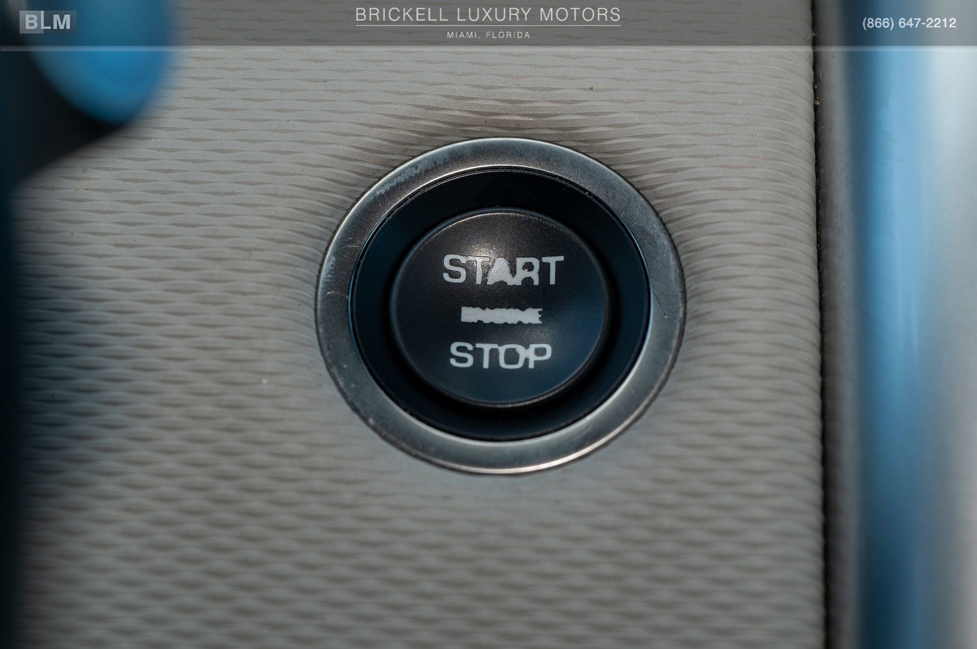 Used 2023 Land Rover Discovery S R-Dynamic image 31