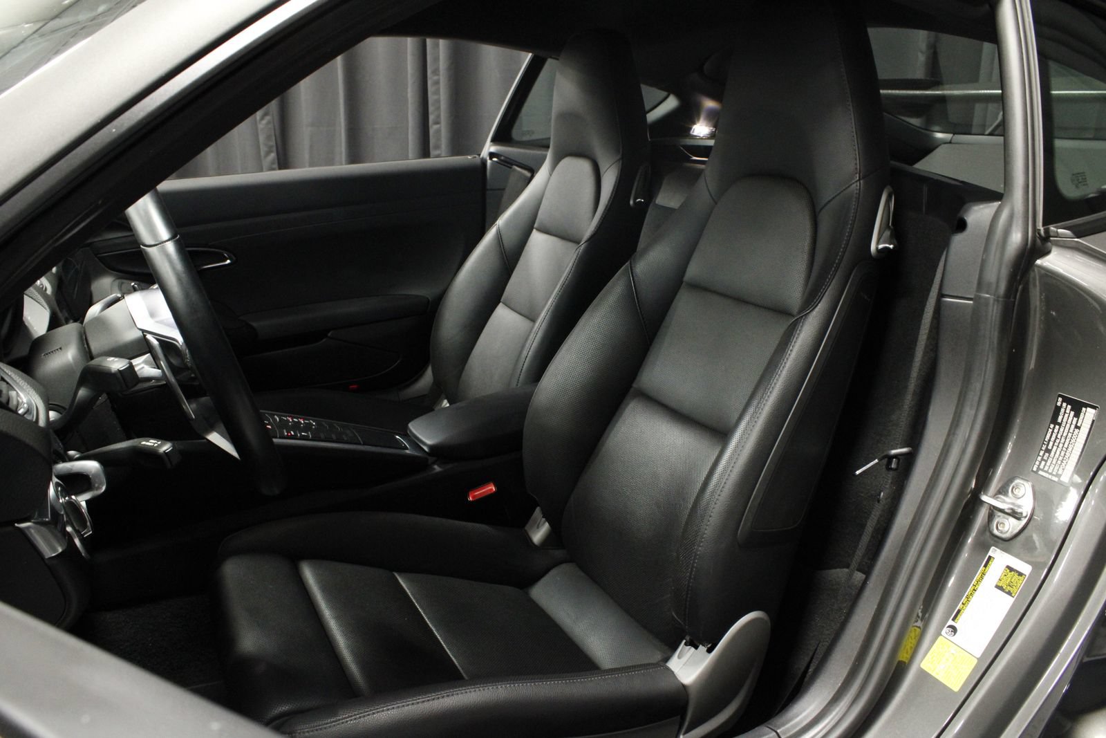 Used 2021 Porsche 718 Cayman RWD image 16