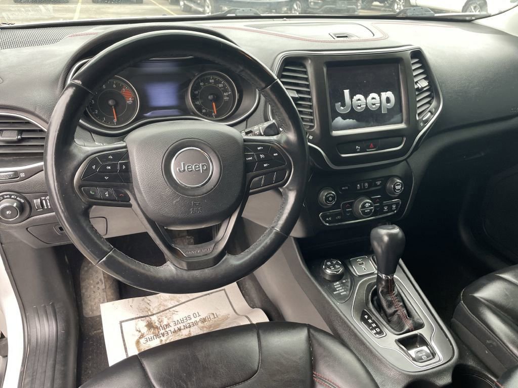 Used 2019 Jeep Cherokee Trailhawk w/ Comfort/Convenience Group image 2