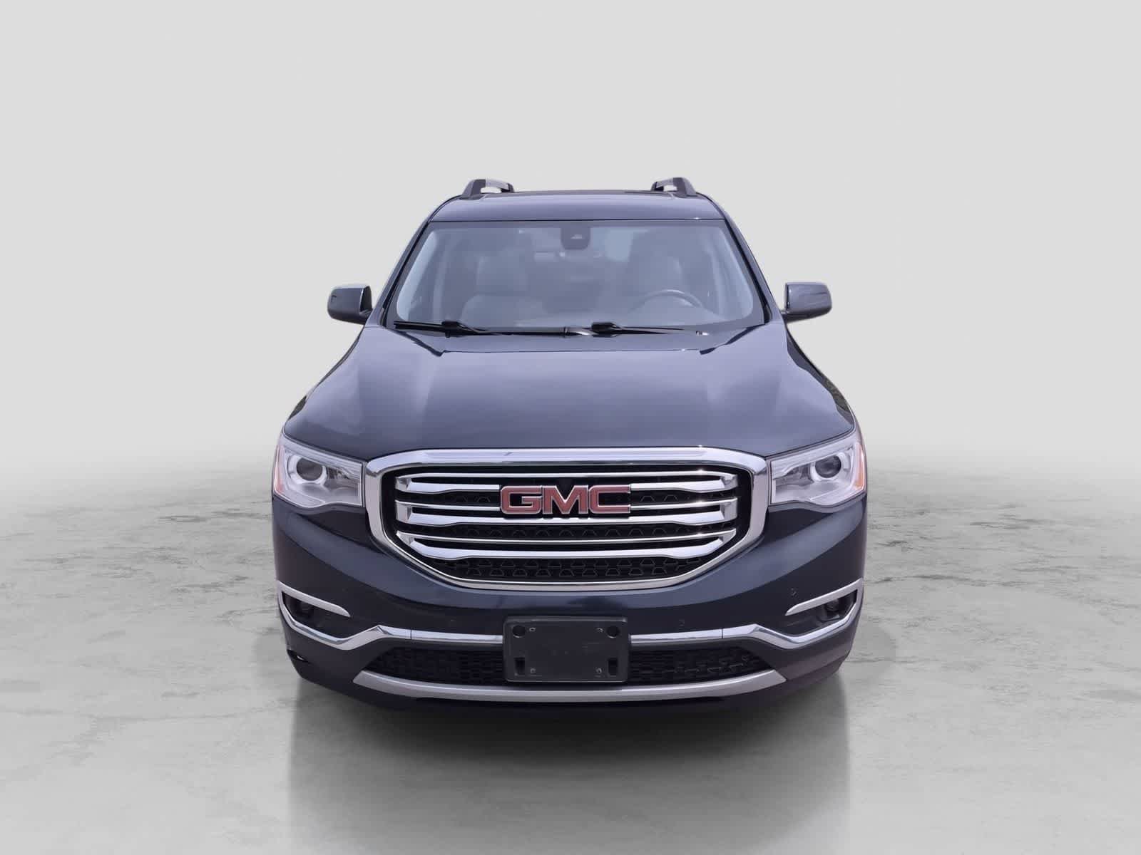 Used 2017 GMC Acadia SLT AWD/4WD image 3