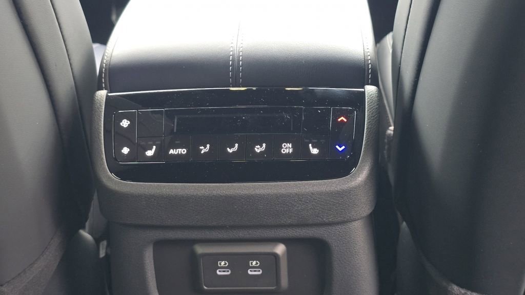 New 2026 INFINITI QX60 Sport image 24