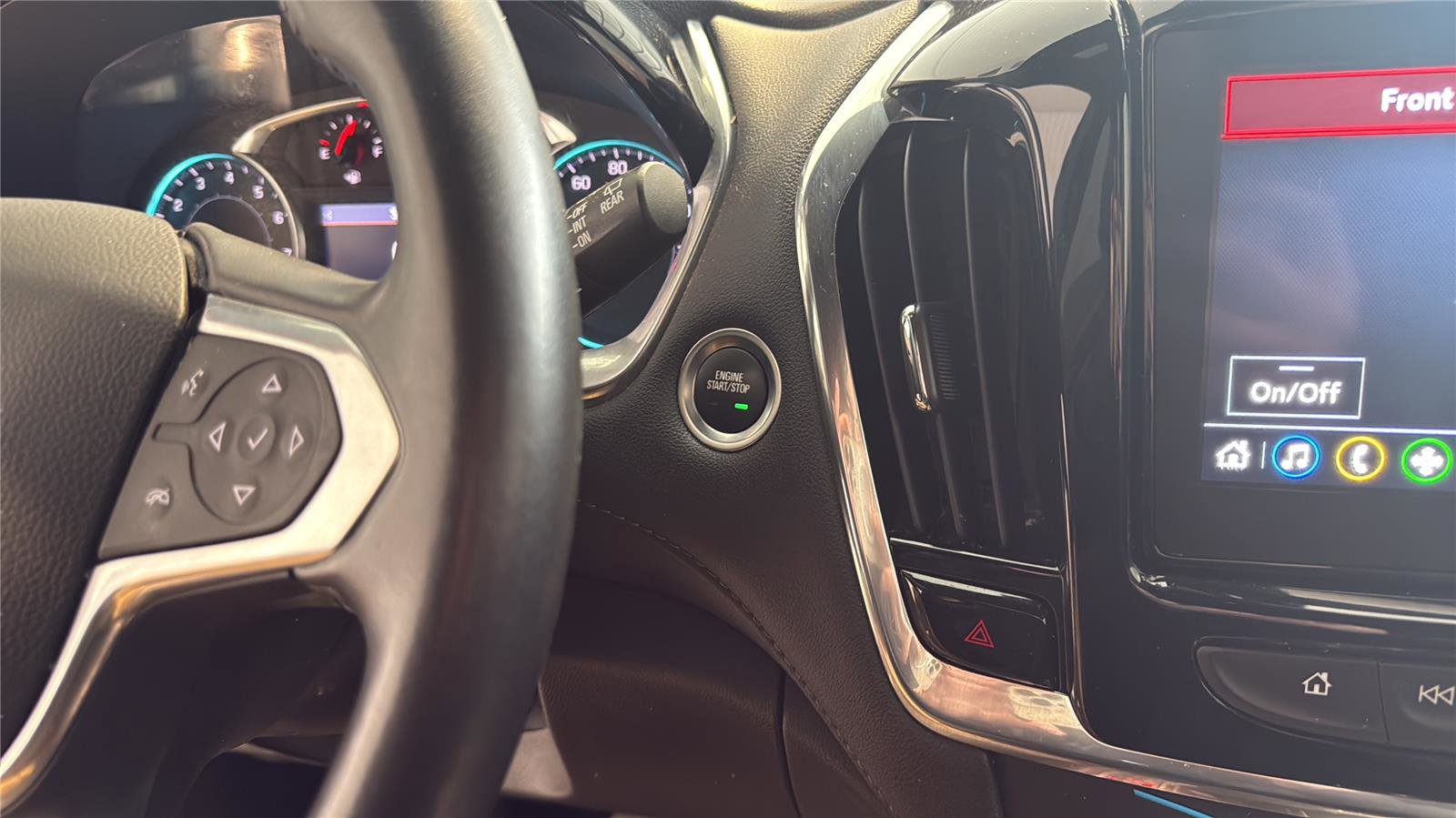 Used 2022 Chevrolet Traverse LT image 19