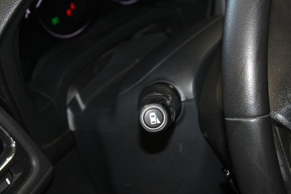 Used 2018 Honda HR-V EX-L image 11