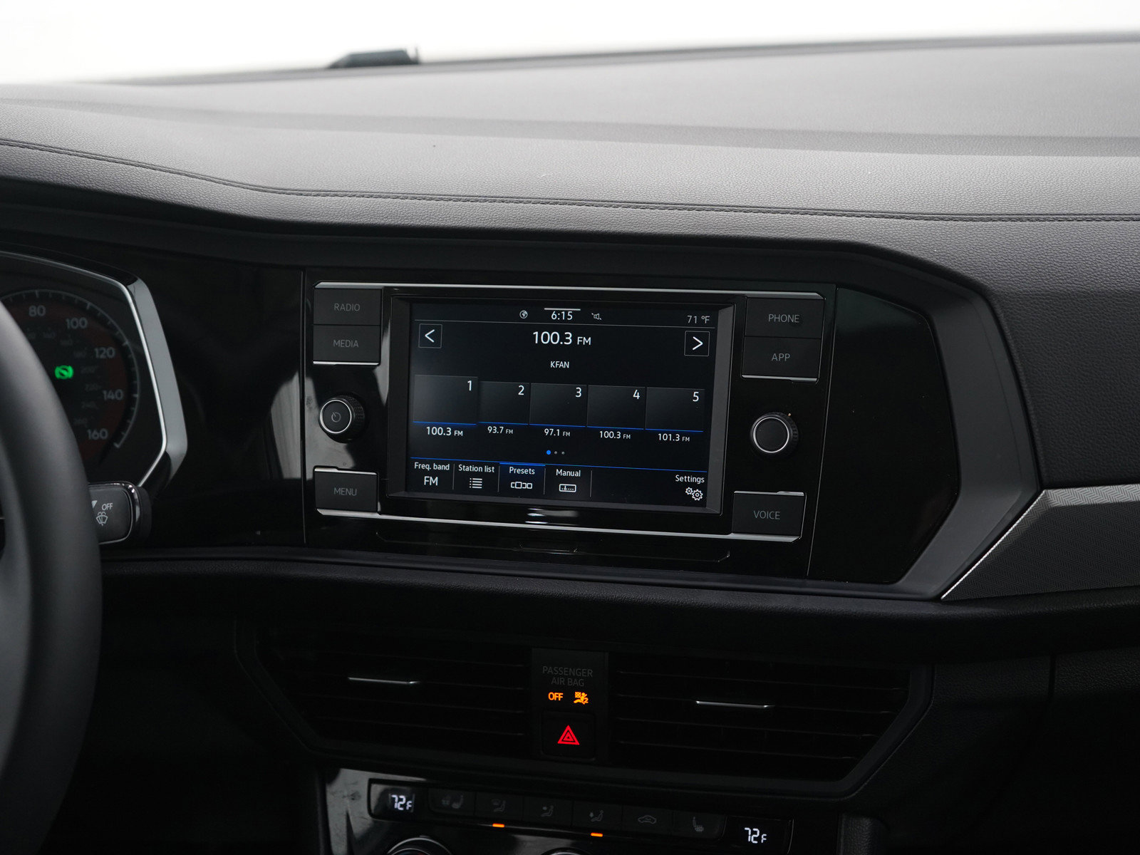 Used 2020 Volkswagen Jetta SE w/ SE Cold Weather Package image 15