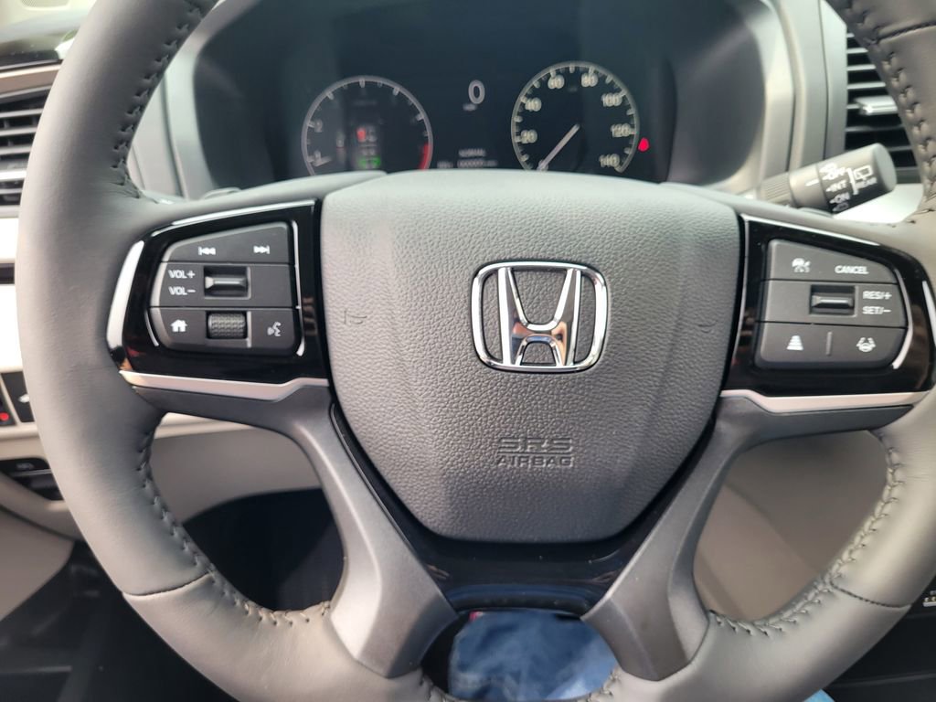 New 2026 Honda Odyssey Touring image 17