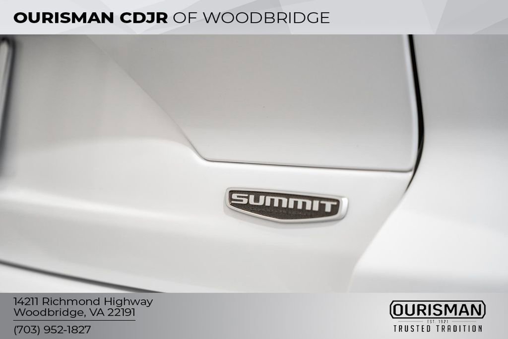 Certified 2024 Jeep Grand Cherokee Summit image 9