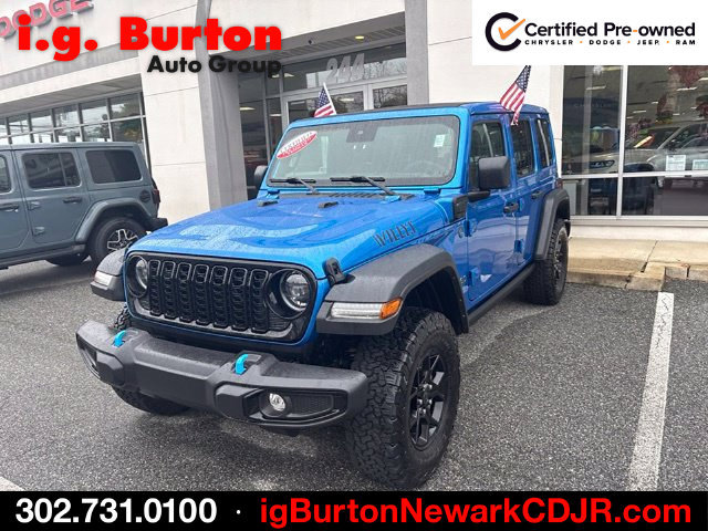 Used 2024 Jeep Wrangler Unlimited AWD/4WD image 3