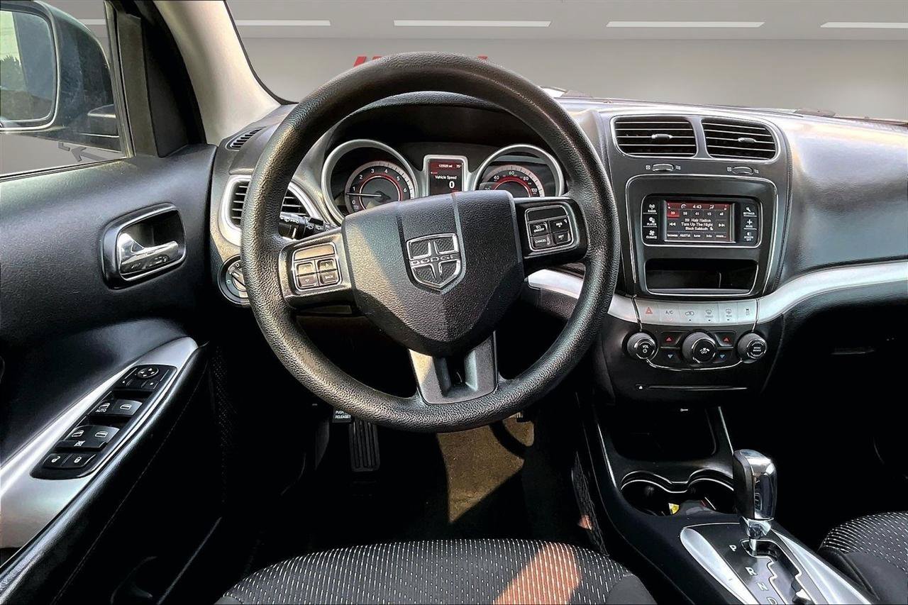 Used 2016 Dodge Journey SXT w/ Comfort/Convenience Group AWD/4WD image 8