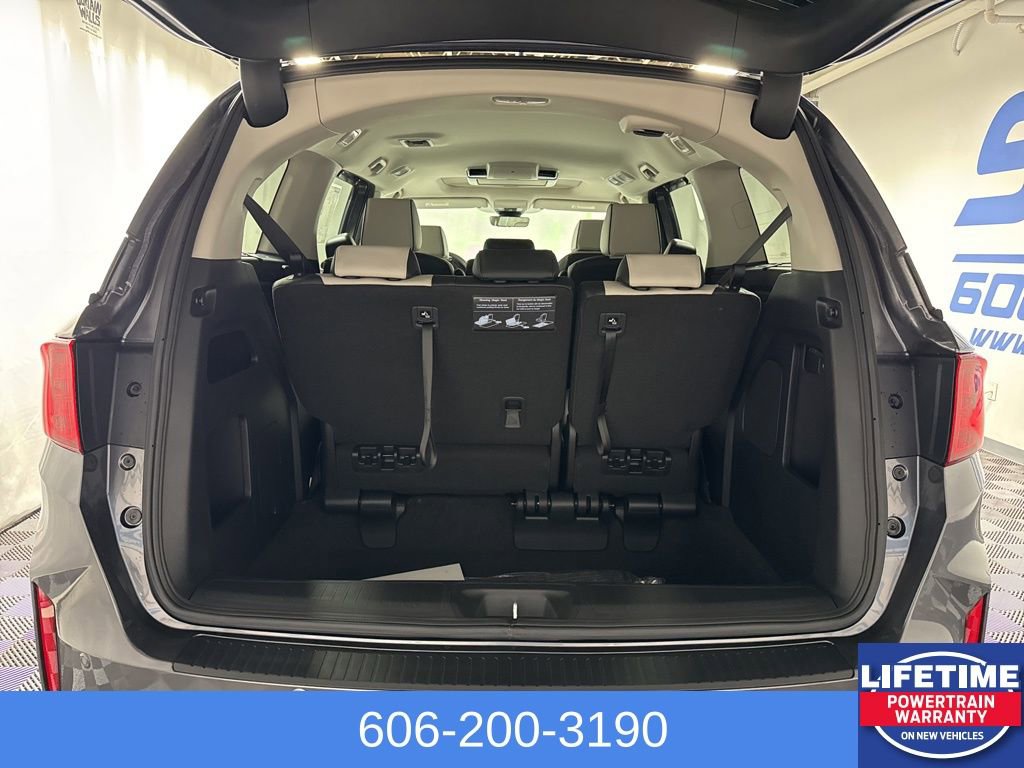 New 2026 Honda Odyssey Elite image 8