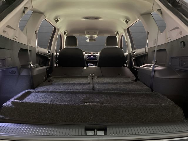 Used 2022 Volkswagen Tiguan SE FWD image 82