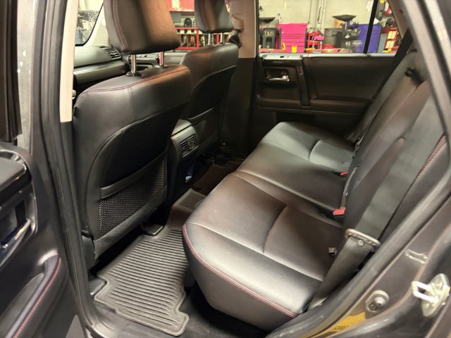 Used 2023 Toyota 4Runner TRD Off-Road Premium w/ Off Road Premium Plus Package AWD/4WD image 12