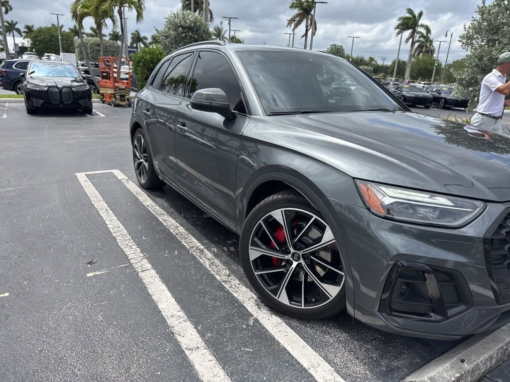 Used 2021 Audi SQ5 Premium Plus w/ Premium Plus Package AWD/4WD image 3
