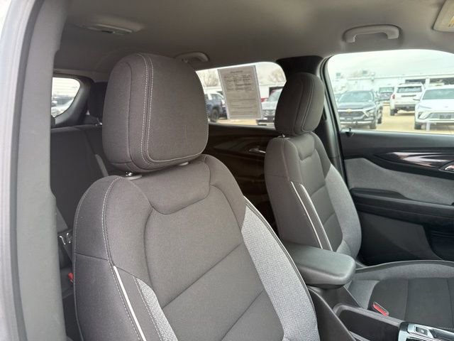 Used 2024 Chevrolet TrailBlazer LT w/ LT Cold Weather Package FWD image 48